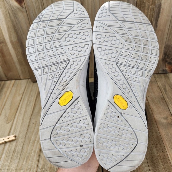 Womens Hylete circuit II size 8 Black Athletic Fitness Trainers Vibram Shoes - Picture 6 of 8